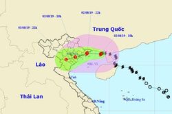 Bão giật cấp 12 cách Móng Cái khoảng 100 km