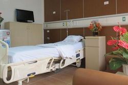 Đề xuất giá tối đa dịch vụ khám bệnh, ngày giường bệnh theo yêu cầu