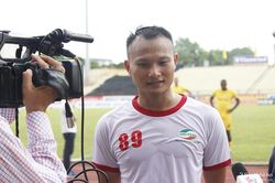 Tuyển thủ Nguyễn Trọng Hoàng: 'Ghi bàn vào lưới SLNA là điều rất khó'