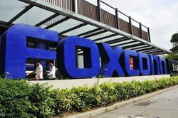 Foxconn có kế hoạch bán nhà máy sản xuất màn hình LCD do căng thẳng thương mại Mỹ - Trung