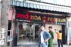Quán phở nổi tiếng ở TP.HCM liên tục bị khủng bố