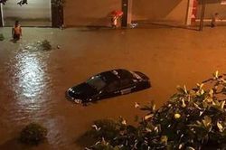 Thành phố Điện Biên Phủ: Nhiều tuyến đường 'chìm nghỉm' trong nước