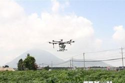 Một hợp tác xã nông nghiệp 'chi lớn' mua máy bay không người lái