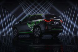 SUV chạy điện Razer trình làng với giá 1,56 tỷ đồng