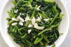 Những người tuyệt đối không được ăn rau muống