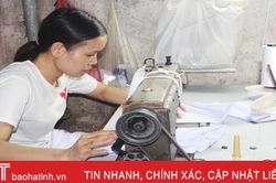 May đồng phục học sinh ở Hà Tĩnh: Đơn hàng dồn dập, gấp rút tăng ca