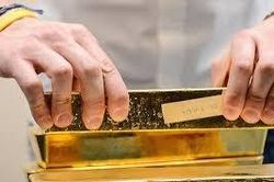 Giá vàng 9999, SJC trụ vững ở đỉnh cao, sẽ còn tăng thêm