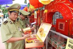 Kiểm soát chặt chẽ hàng hóa phục vụ Tết Trung thu, 'bêu' tên cơ sở vi phạm