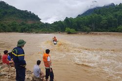 Sa Ná trong cơn lũ dữ