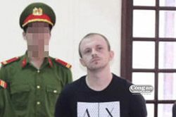 Dẫn độ đối tượng bị Interpol truy nã