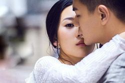 Chồng cắm mặt đi làm, vợ ung dung mang sạch tiền nhà đi bao tình trẻ