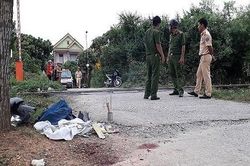 Chơi điện thoại bên đường sắt, nam sinh bị tàu hỏa đâm tử vong