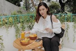 Thời trang ngày thường nhưng không hề tầm thường của Á hậu Tường San