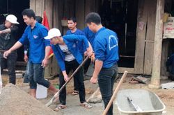 Bản Cầm vững tin 'về đích'