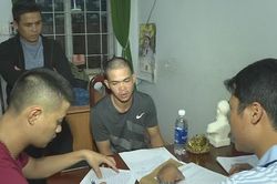 Đâm chết bạn nhậu vì... không cụng ly