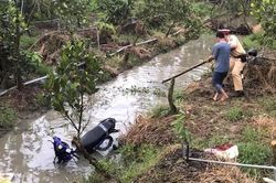 Chạy trốn CSGT, hàng chục 'quái xế' quăng xe xuống mương