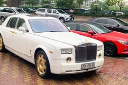 Đại gia bán Rolls-Royce 'tứ quý 9' mạ vàng 15 tỷ