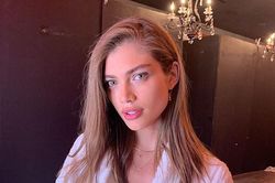 Người chuyển giới đầu tiên gia nhập hàng ngũ 'thiên thần nội y' của Victoria's Secret