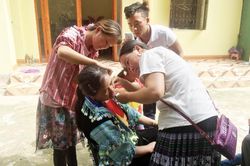 Bắt 'con sâu răng' từ phương thuốc gia truyền?