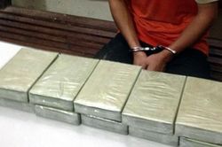 Liều lĩnh vượt biên giới mua 10 bánh heroin về nội địa tiêu thụ