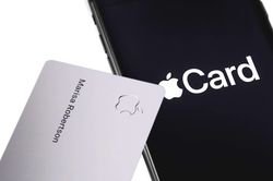 Apple và Goldman Sachs chính thức phát hành thẻ tín dụng Apple Card