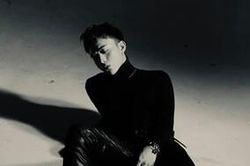 Vừa comeback không lâu, Soobin Hoàng Sơn rục rịch tung tiếp MV mang concept bí ẩn?