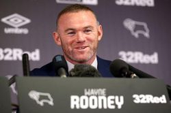 Vừa ký hợp đồng với Derby County, Rooney đã muốn dẫn dắt M.U