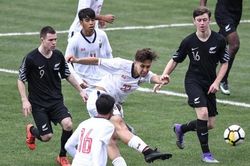 Thái Lan gây sốt với tân binh Bundesliga, quyết chiến Việt Nam