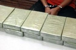 Bắt quả tang vụ vận chuyển 10 bánh heroin