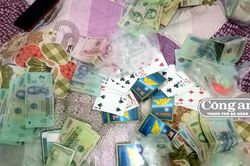Triệt phá ổ bạc trong quán cà-phê