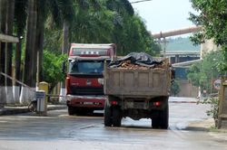 Nghi án khai thác khoáng sản trái phép tại Quảng Bình: UBND huyện Quảng Ninh cho rằng diệp thạch sét chỉ là…đất san lấp
