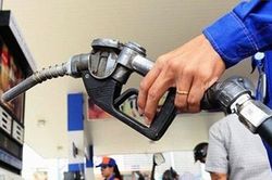 Quỹ bình ổn giá xăng dầu âm gần 500 tỷ đồng
