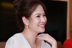 Diễn viên Đan Lê: 'Tôi không cảm thấy áp lực khi ngồi chung ghế nóng tuyển diễn viên với NSND Lê Khanh và Lan Hương'