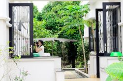 Biệt thự vườn xanh mướt mắt của 'người đẹp Tây Đô' Việt Trinh