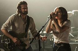 Cáo buộc ca khúc thị phi 'Shallow' của Lady Gaga đạo nhạc là 'hành vi làm tiền'