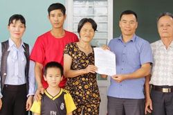 Đắk Lắk: Bàn giao nhà Đại đoàn kết cho hộ nghèo tại xã Ea Tu