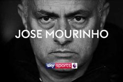 Tin bóng đá MU hôm nay, 11/8: Mourinho bình luận MU vs Chelsea, Roma mượn Sanchez, tiết lộ sốc về De Gea