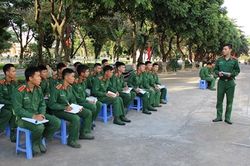 Thí sinh hoang mang khi đậu trường thiếu điểm, rớt trường đủ điểm