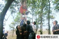 Chùm ảnh hậu trường cực quý hiếm của Tây Du Ký 1986: 'Sư phụ' ngồi ô tô, Quan Âm Bồ Tát cưỡi ngựa