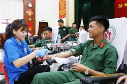 Cung cấp gần 900 đơn vị máu cho các cơ sở điều trị