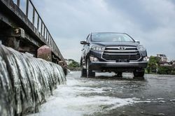 Top 10 ôtô bán chạy tháng 7/2019 - Hyundai Santa Fe lần đầu góp mặt