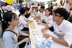 Nghịch lý điểm chuẩn đại học