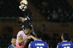 Sài Gòn FC 'khóc hận' với trọng tài