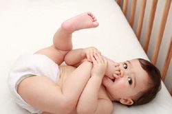 Giải mã ngôn ngữ cơ thể của bé yêu để hiểu con hơn