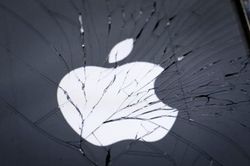 Apple chấp nhận sửa chữa, bảo hành iPhone dùng pin không chính hãng
