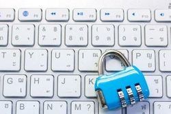Hướng dẫn khóa mật khẩu file Word và PDF quan trọng