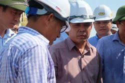 Lời hứa của Bộ trưởng Nguyễn Văn Thể khi đi kiểm tra cầu Thăng Long