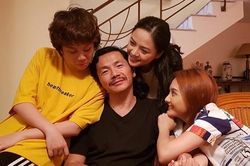 NSND Trung Anh - Bảo Hân xúc động kể về cảnh quay đáng nhớ nhất trong 'Về nhà đi con'