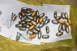 Người đàn ông nuốt 1,6kg ma túy trong bụng đi qua 4 quốc gia