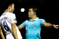 FIFA chưa cho phép V.League áp dụng VAR
